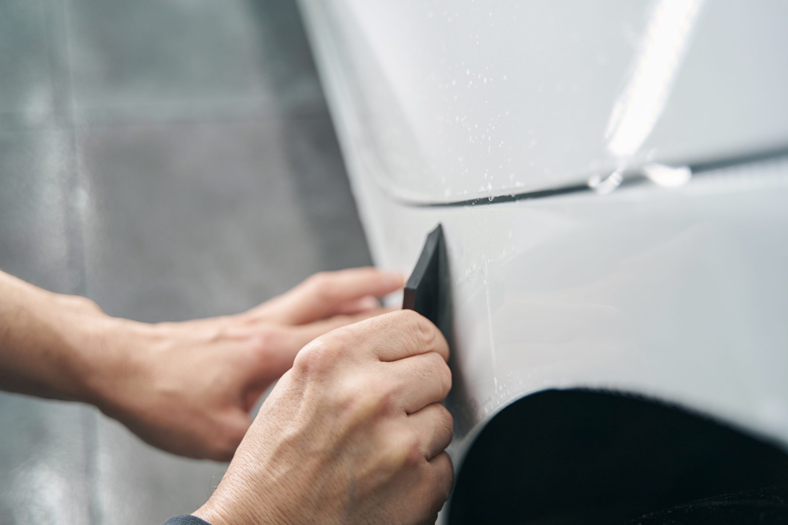 Are Mobile Scratch Repairs as Good as Garage Repairs?